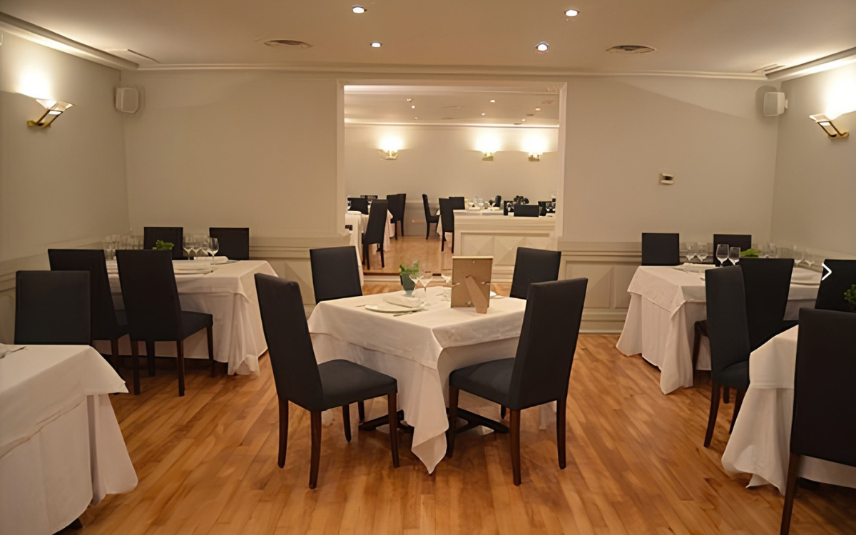 Hotel Restaurante Brujas de Irués