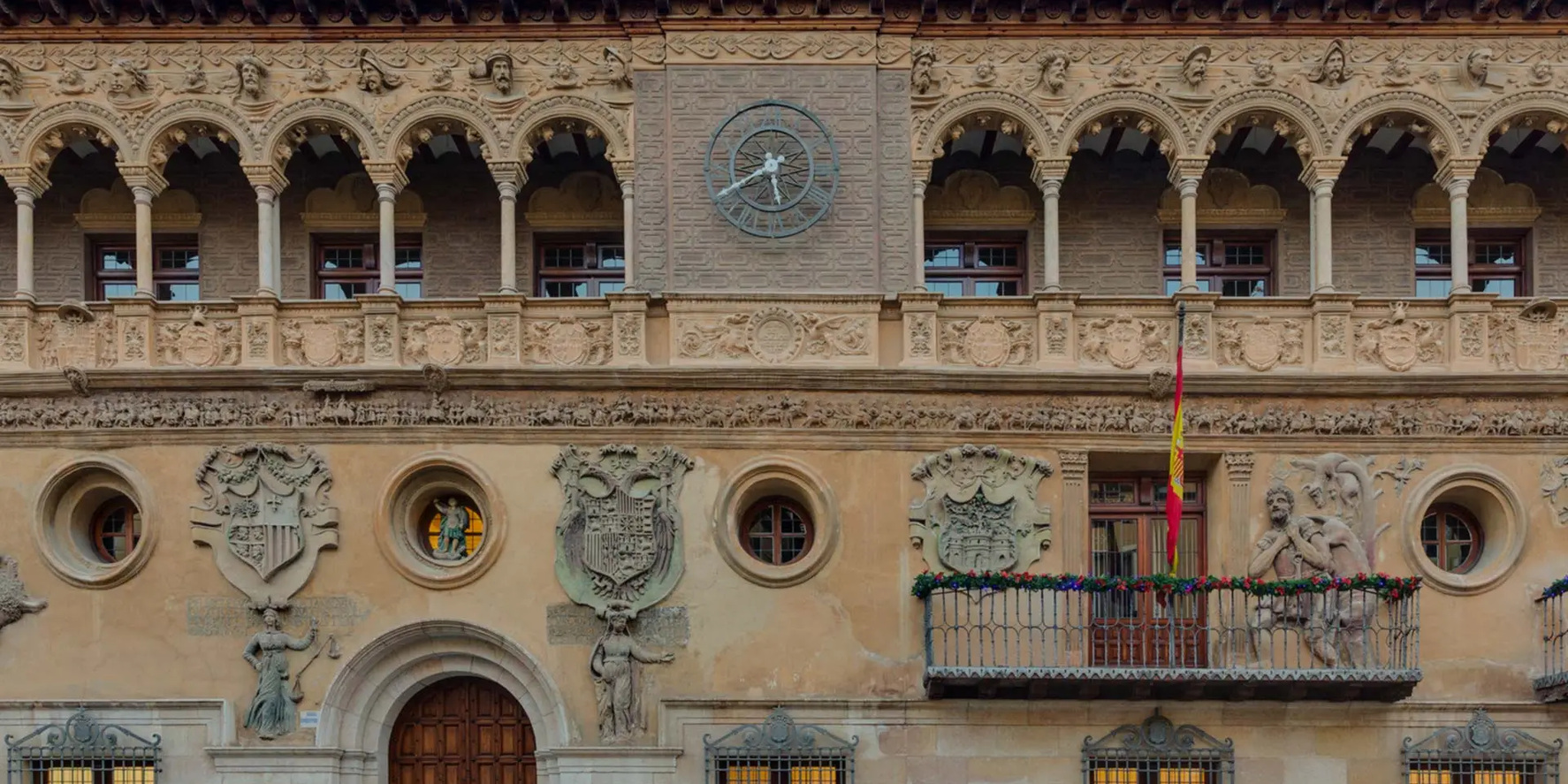 Fachada histórica del Ayuntamiento de Tarazona